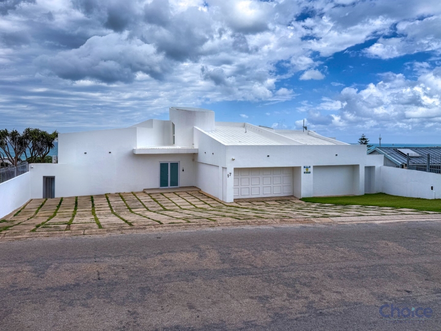 5 Bedroom Property for Sale in Jeffreys Bay Central Eastern Cape